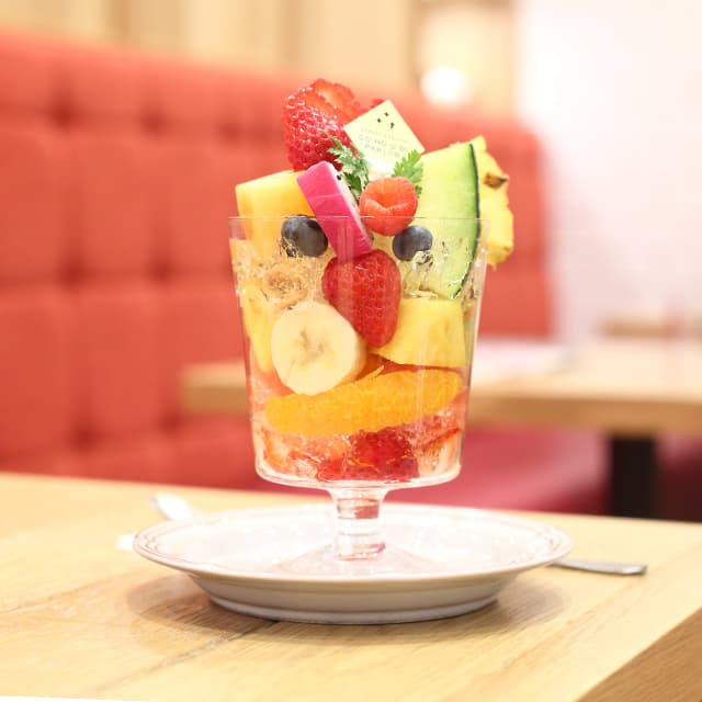 ごほうびフルーツパフェ（2枚目）